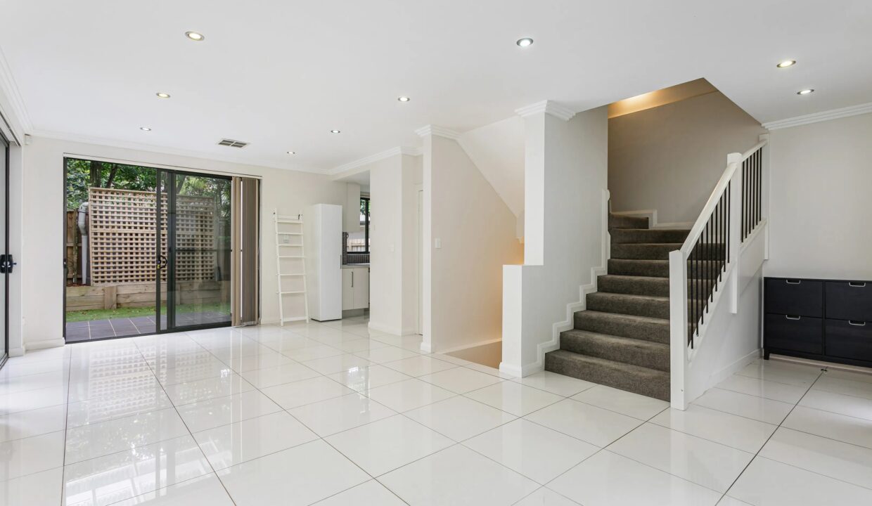 16842437_5_1_240121_112843-w4500-h3000