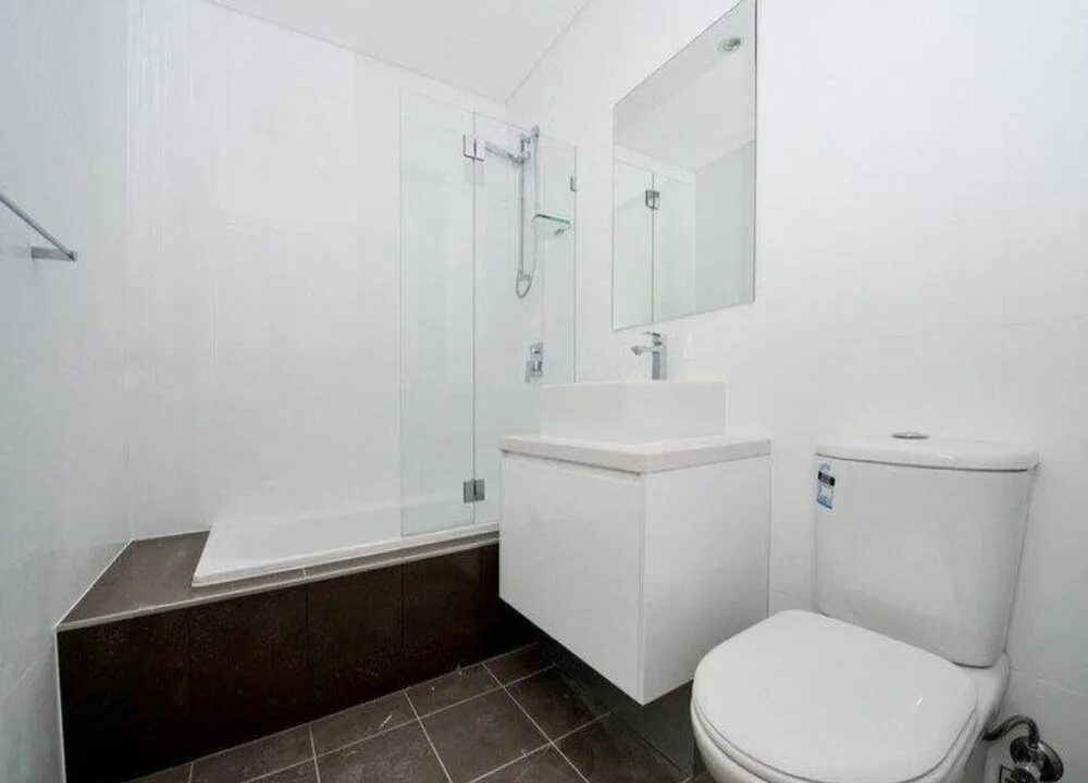 2017094343_9_1_210702_070805-w1000-h744